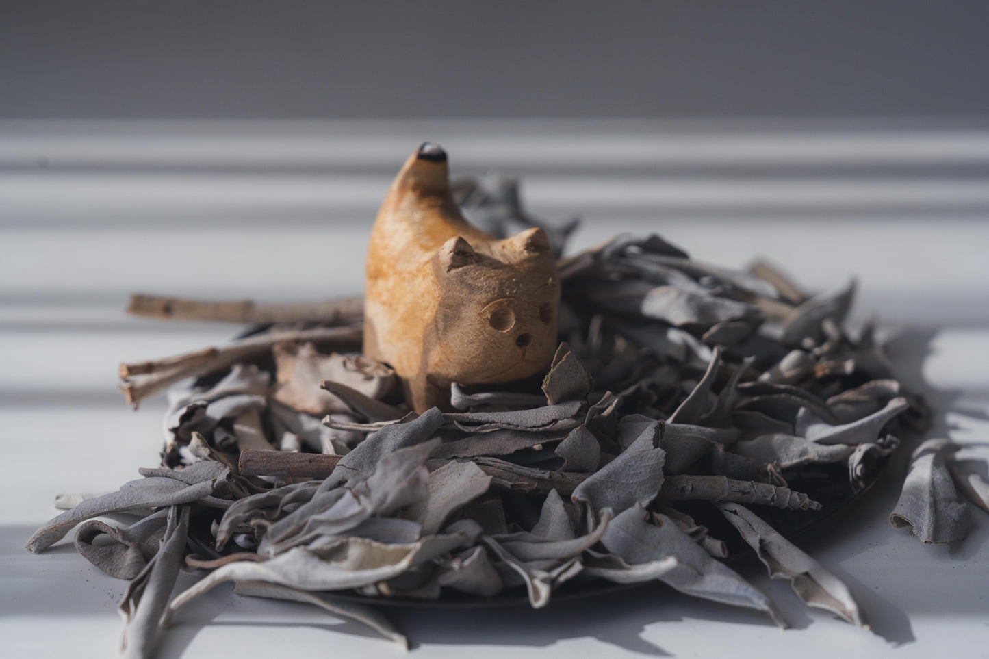 パロサンドッグ パロサント木彫りの犬