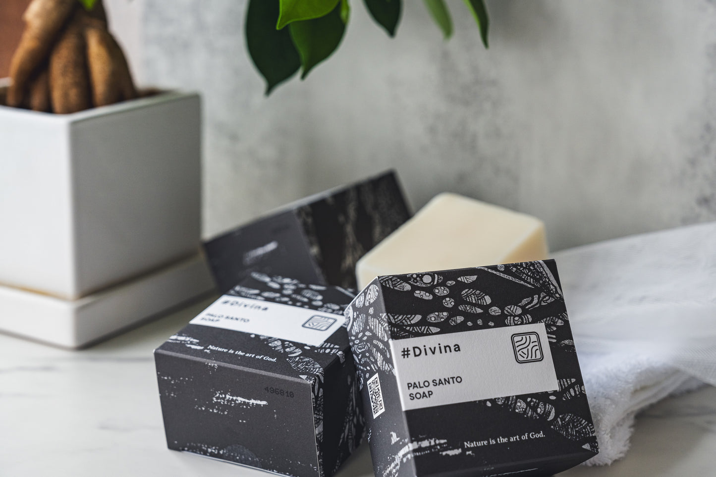 パロサント香木石鹸