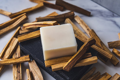 パロサント香木石鹸