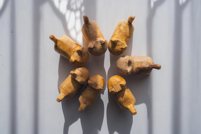 パロサンキャット　パロサント木彫りの猫