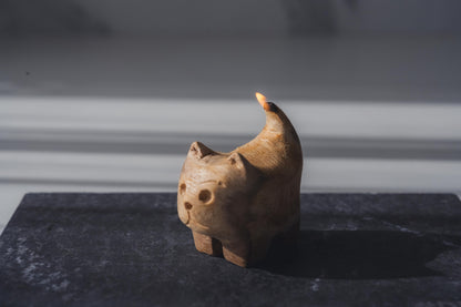 パロサンドッグ　パロサント木彫りの犬